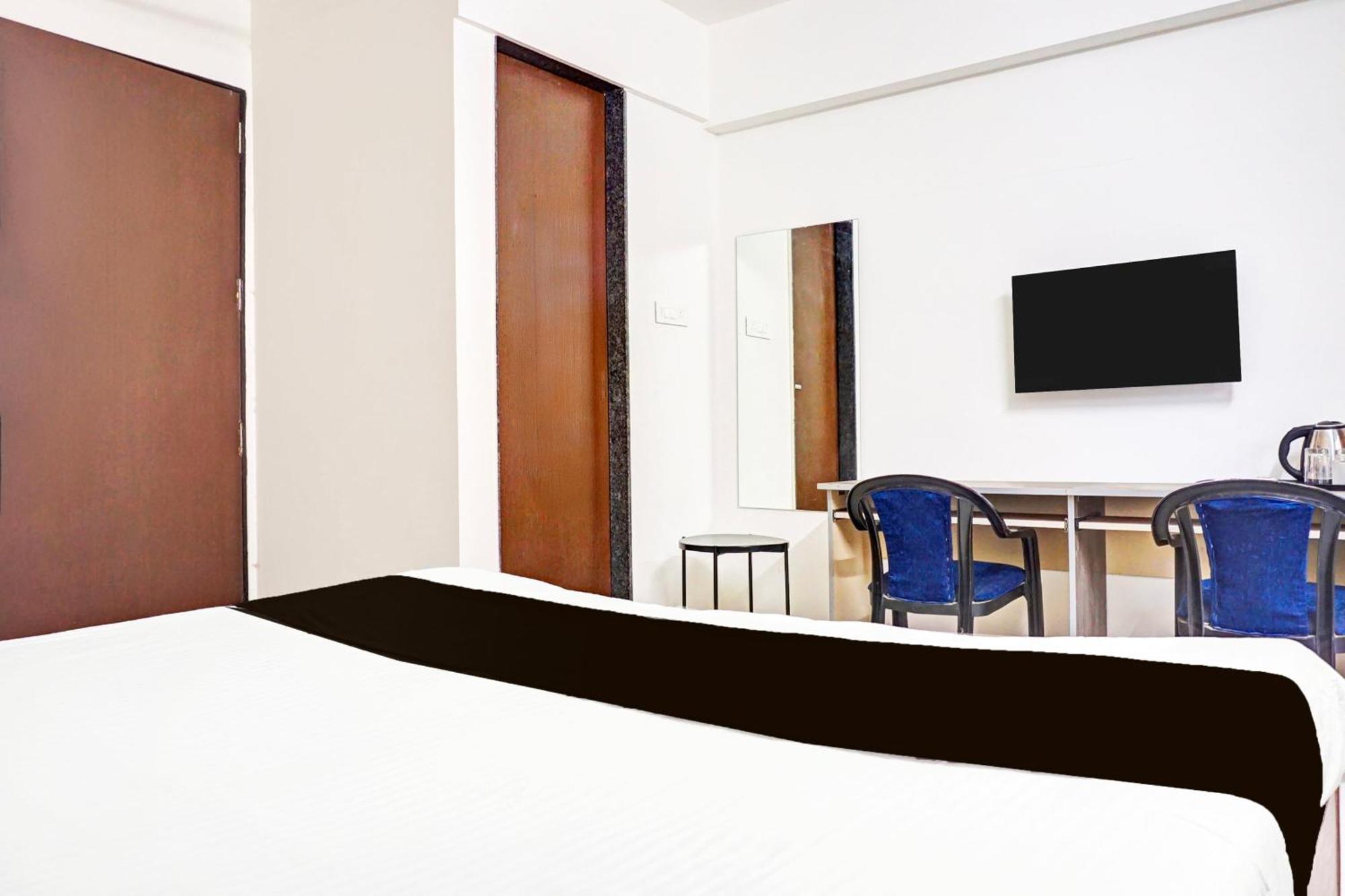 Super Collection O Baner Formerly Seven Hills Dapuri Экстерьер фото