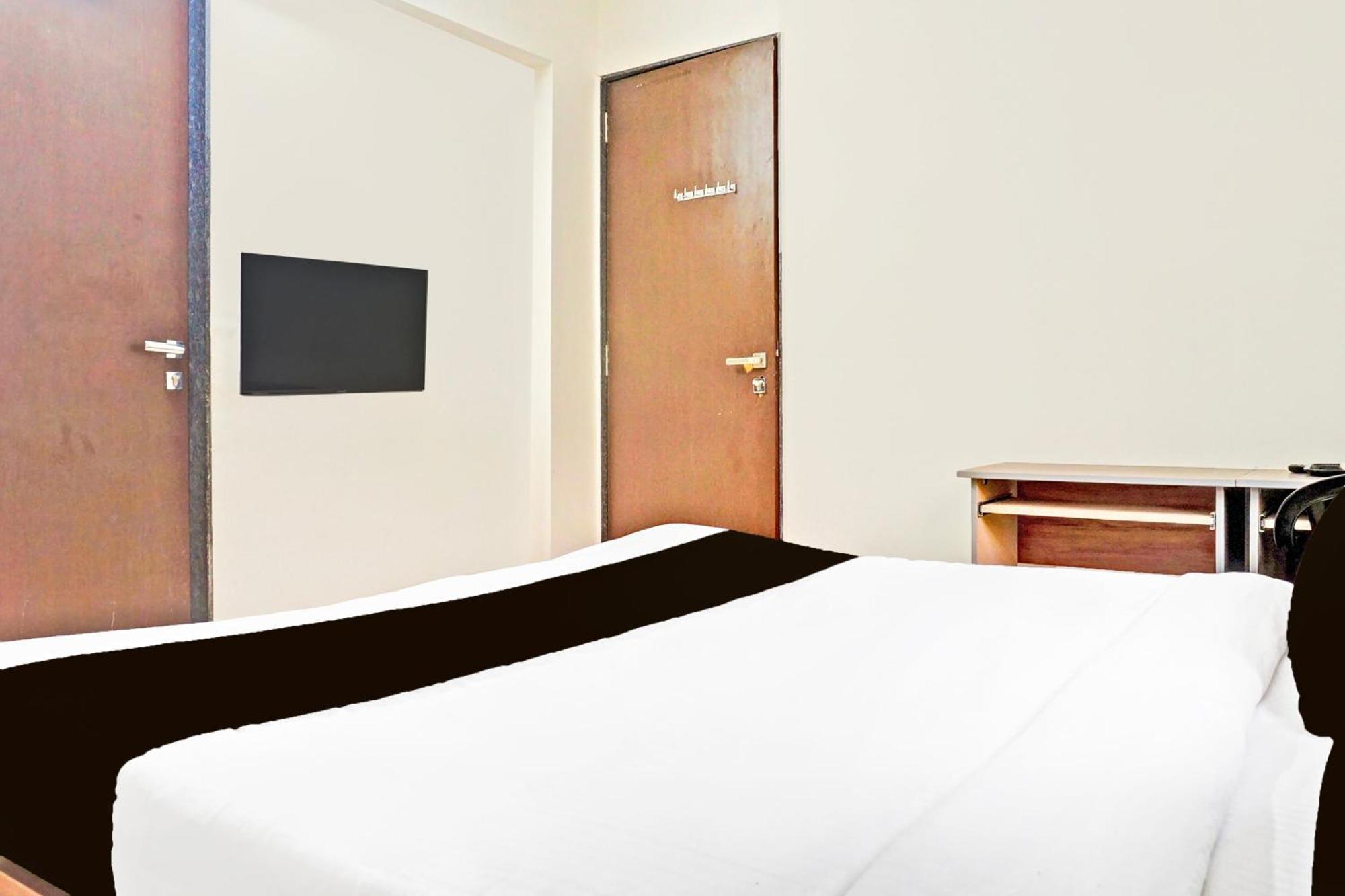 Super Collection O Baner Formerly Seven Hills Dapuri Экстерьер фото